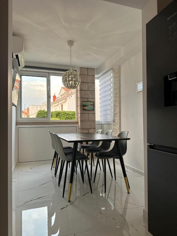 Apartment Samanta Supetar Εξωτερικό φωτογραφία